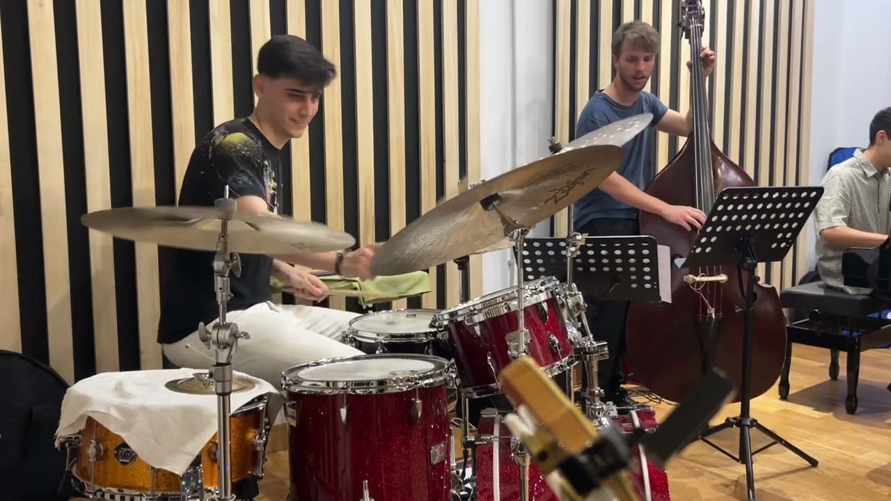 Promotional video thumbnail 1 for Daniel Buades - Drummer