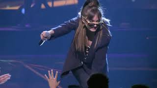 Daya - &#39;Sit Still, Look Pretty&#39; (Live from WE Day Illinois)