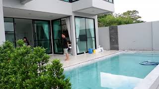 สระว่ายน้ำในบ้าน สวยหรู โมเดิร์น เหมาะกับบ้านมาก #ม่านน้ำดีไซน์ สระว่ายน้ำในบ้าน สวยหรู โมเดิร์น เหมาะกับบ้านมาก #ม่านน้ำดีไซน์