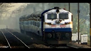 preview picture of video 'EMD action:- 40045 WDP-4B honks proudly with 12345 Saraighat express at exact 110kmph..!!'