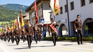 preview picture of video '150 Jahre Freiwillige Feuerwehr Bruneck - Historischer Festumzug'