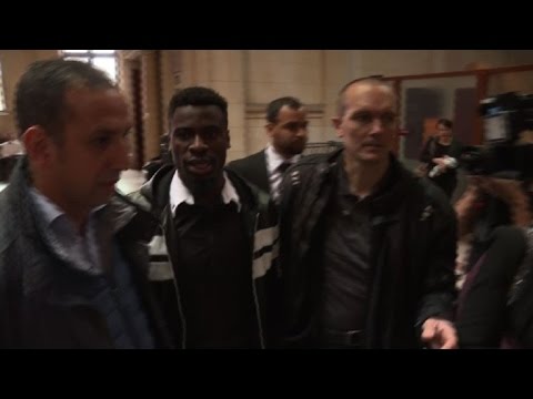 Le défenseur du PSG Serge Aurier devant la justice