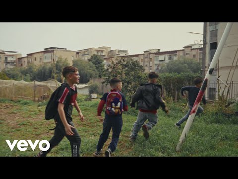 Video thumbnail for RAGAZZO DI GIÙ