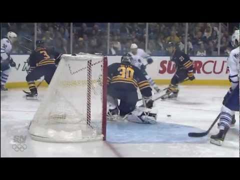 Clarke MacArthur Scores  - Sabres @ Leafs - 04/03/2012