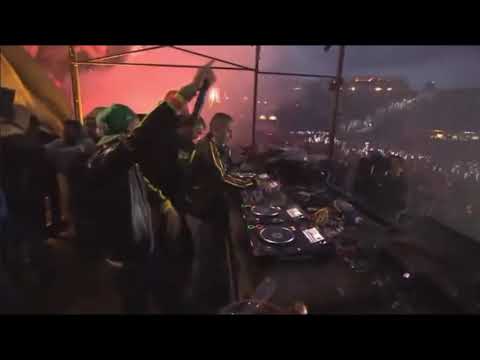 Ferry Corsten - Punk (Sidney Samson Remix) [ Dimitri Vegas & Like Mike @ Tomorrowland 2011] 🎶