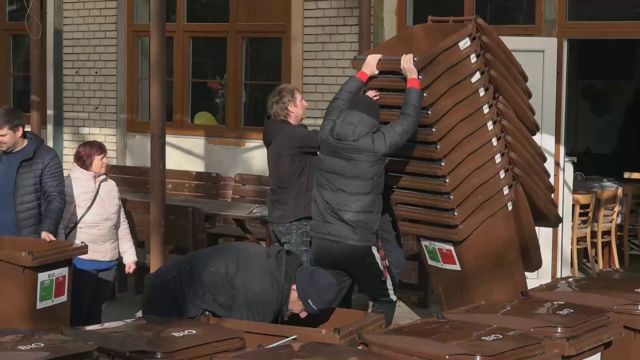 náhled z videa Výdej kontejnerů na bioodpad na Obůrce