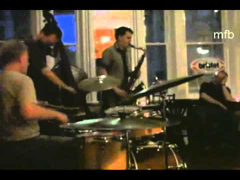 TOM-MIX @ Side Cafe, Newcastle, July 2009, last piece.flv