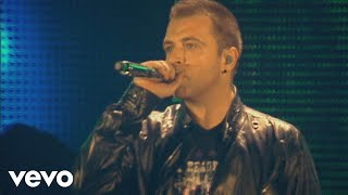 Westlife - When You&#39;re Looking Like That (Live At Croke Park Stadium)