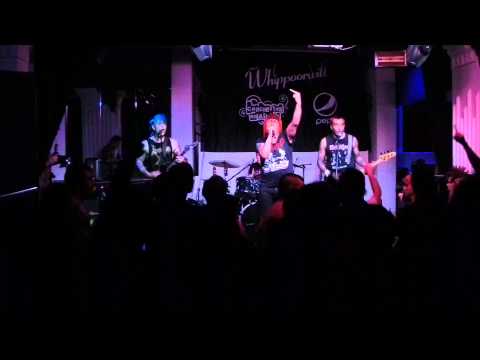 The Casualties - 4Q (Live in Oviedo, 4/04/2014)