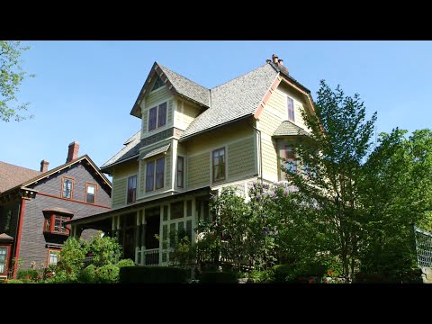 RE/MAX Collection: An Urban Oasis in Jamaica Plain, MA Available Now