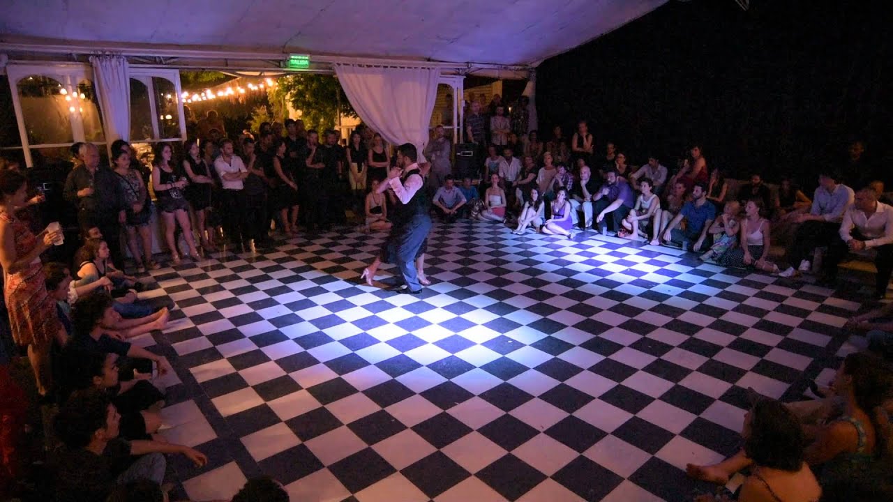 Javier Rodriguez y Moira Castellano en La Bicicleta Milonga 3