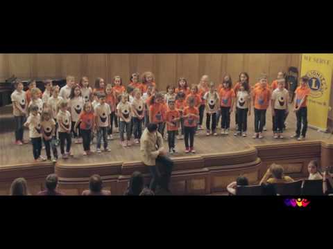 Corul de copii MINI Angeli - Azi stau sa cada, fulgii de zapada - 16 Decembrie 2016