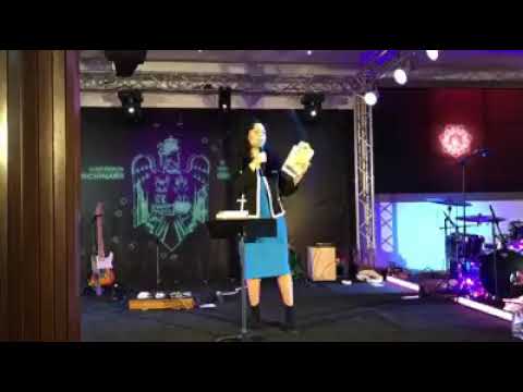 Vorbind despre "Suflet și Virtual" la conferința națională a tinerilor, "Flacăra inchinarii"