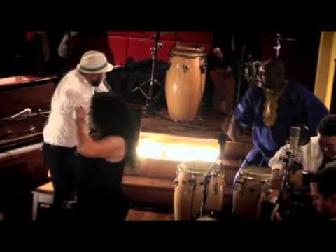 Arroz con Cocolon - Eva Ayllon + Inti Illimani Historico