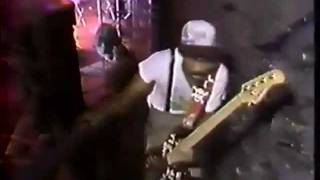 FISHBONE - Live 1987 Tokyo -  FISHBONE is RED HOT