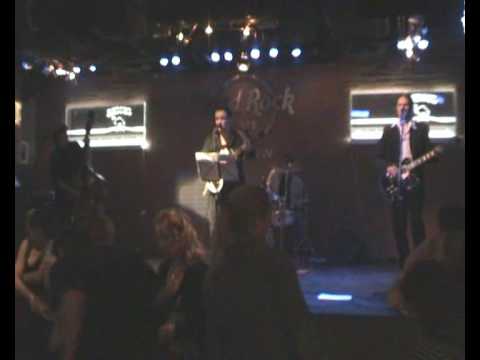 Mike Gowin i Million In Cash Trio - Blue Suede Shoes z Hard Rock Cafe Warszawa