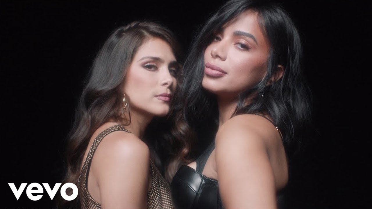 Greeicy, Anitta — Jacuzzi