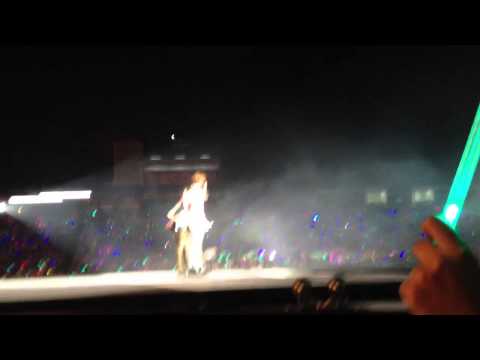 [Fancam]121125 SMT in BKK - SHINee talk