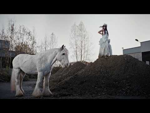 KALIKA - MES RÉVEILS SONT DES ALARMES x J'AI PLEURÉ (double clip)