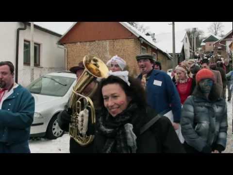 Fašankový autobus aneb netradičně za tradicemi 2012