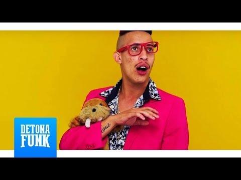 MC Modelo - Parado No Calçadão (Web Lyric Oficial)