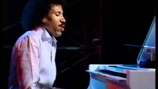 Lionel Richie - Truly. Top Of The Pops 1982