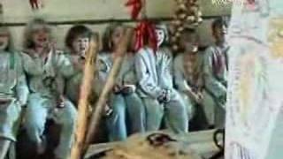 Отрывок из фильма "Про Красную Шапочку". Спор деда с внуками