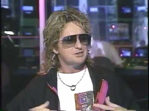 Yes Interviews: 8/24/89 - Montreal - Musique Plus Interview: Jon Anderson and Bill Bruford