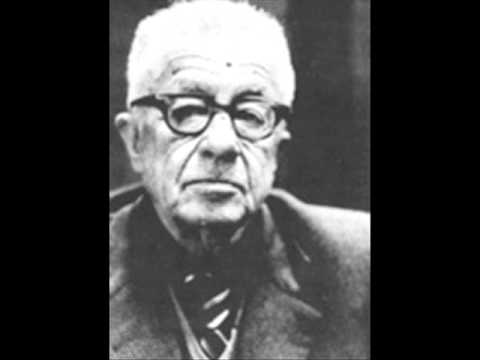 Vídeo: Escolma de entrevistas a Ánxel Fole realizadas por Margarita Ledo, Carlos Casares e Claudio Rodríguez Fer, publicadas polo Consello da Cultura Galega co gallo da celebración do Día das Letras Galegas de 1997 [53´ 28´´]