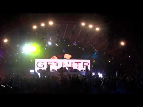 TIESTO & SWEDISH HOUSE MAFIA @ Ushuaia Ibiza 03.08.2011 (25)