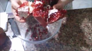 Nar Nasıl Soyulur ? Boşuna uğraşmayın! İşte en pratik nar soyma yöntemi