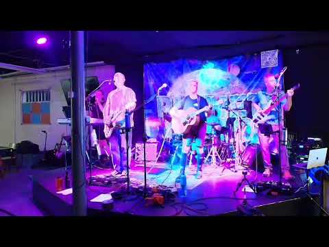 Wonderwall - 2 Witches Winery and Brewing September-11-2026