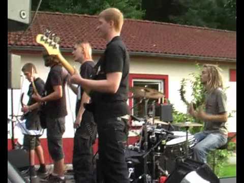 Nobel (geht die Welt zugrunde) - Militante Pazifisten