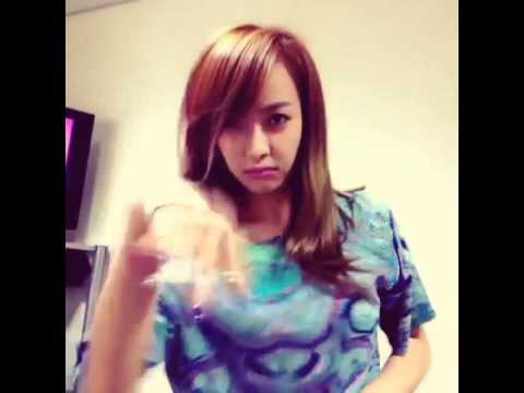 130811 [Instagram] Amber F(x) 'victoria Cute'