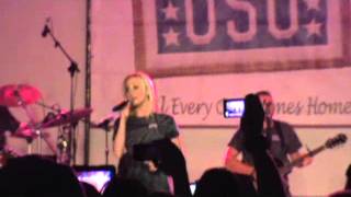 Kellie Pickler ~ Live In Arifjan ~ Little House On The Highway ~ Don&#39;t You Know Your Beautiful