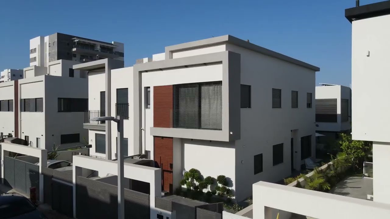 סרטון לבית - משפחת עזרא - צפון השרון thumbnail