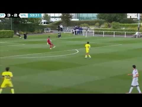 Moussa Diallo est un jeune talent évoluant au poste de défenseur central pour le Villarreal🇪🇸U19