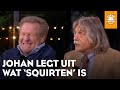 Johan legt op geheel eigen wijze aan Jan uit wat 'squirten' is | DE ORANJEZOMER