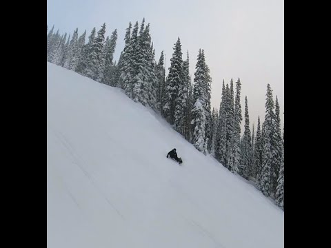 Trying to Carve the Steepest Groomer in Revelstoke on a Snowboard