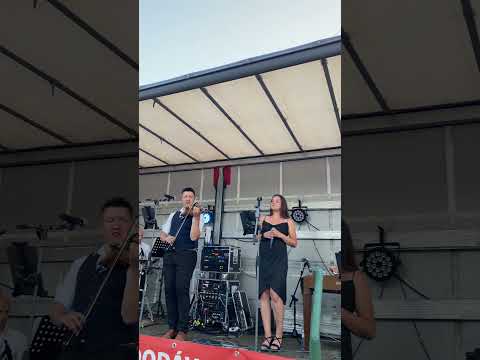 Huncúti - naživo z koncertu - Dievča zlaté - autorská #shorts