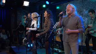 Music video thumbnail preview for Little Big Town - Problem Child (YouTube Space NYC) by Little Big Town