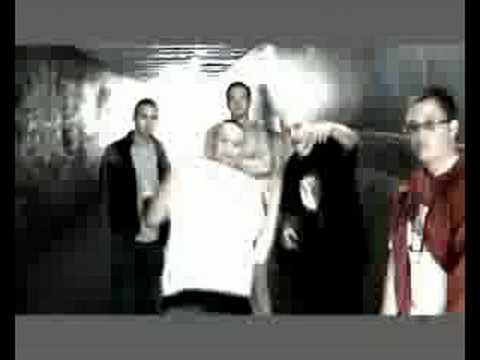 Młodziak Bojar - Co ci imponuje (feat. Tomiko)