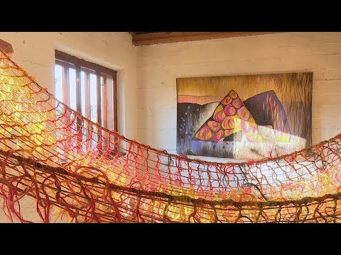 Līvānos atklāj Ivetas Vecenānes darbu izstādi “Dīva duga”