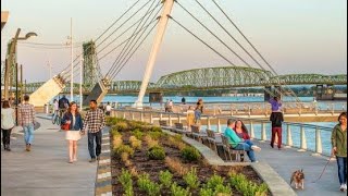 Walking on Waterfront Way in  Vancouver WA