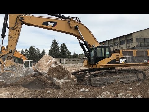 Caterpillar 385C Excavator Caterpillar D9T And Komatsu Dumper On Hard Work - Sotiriadis/Labrianidis
