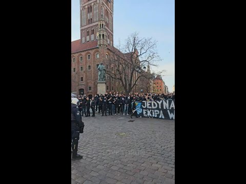 Kibice Toruńskiego Klubu Apator Toruń