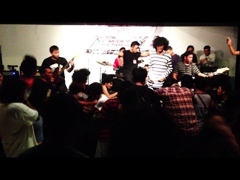 Nervedeless-The Unsung(Malaysian Grungefest 2013)