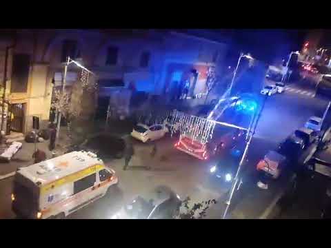 Genzano – Incendio notturno in un palazzo in via Silvestri: Vigili del Fuoco e Carabinieri sul posto