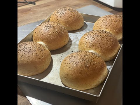 PIZZA A COLAZIONE: impastiamo i burger buns