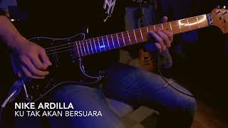 Download lagu Nike Ardilla - Ku Tak Akan Bersuara Guitar Intro   Solo   Outro Cover mp3